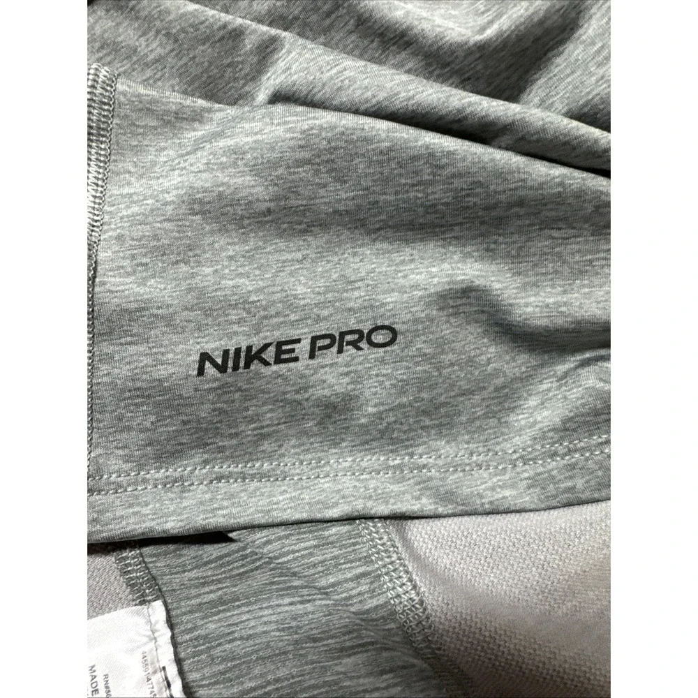 Nike Pro Dry Fit Shirt Size M Short Sleeve Womens Crew Neck Gray Athletic Fit